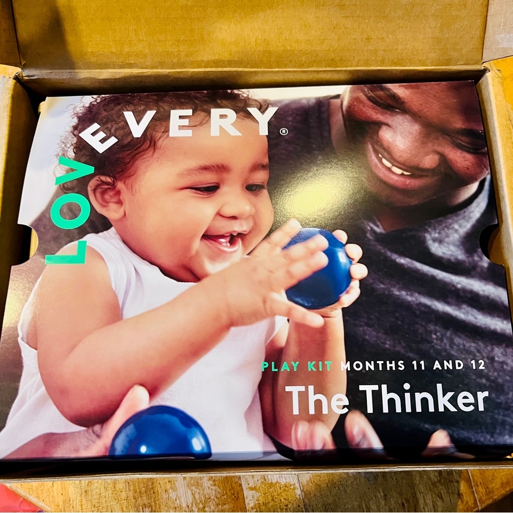 LOVEVERY - The Thinker : 11 and 12 months playkit